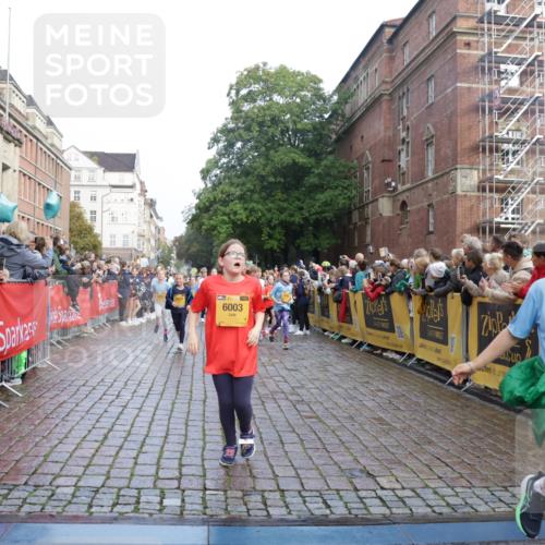 13.09.2026 - Kiel Lauf Yannick Fuchs http://msf.ph/oto/10282021 13.09.2026 08:55:57 Ziel 234, 547, 645, 1249, 1581, 2711, 3358, 3409, 3454, 4545, 4682, 4755, 5259, 5289, 5297, 5547, 5781, 5876, 6290, 7816, 8527, 8619, 8960, 9792, 9930, 9935, 10188, 10934, 11376, 12557, 277, 329, 589, 1106, 1150, 1160, 1310, 1712, 1952, 2023, 2026, 2272, 2344, 2453, 2642, 2932, 2998, 3253, 4122, 4359, 4545, 4682, 4760, 4761, 4966, 5932, 6268, 6290, 7207, 7601, 7748, 7852, 7907, 7929, 8027, 9033, 9302, 9344, 10227, 10271, 10818, 11439, 11469, 11657, 12219, 12712, 74, 76, 669, 114 meine-sportfotos.de