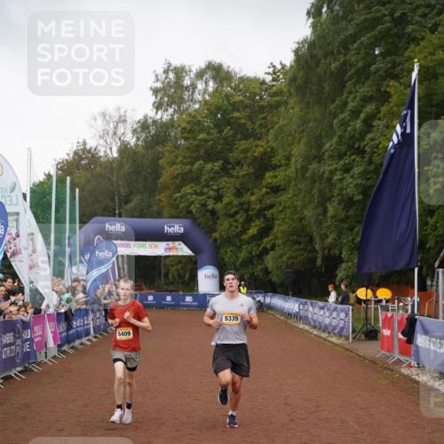 13.09.2026 - Airport Race Dennis Weichert http://msf.ph/oto/10282042 13.09.2026 10:18:45 Ziel 5409, 5411 meine-sportfotos.de