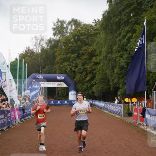 13.09.2026 - Airport Race Dennis Weichert http://msf.ph/oto/10282064 13.09.2026 10:18:45 Ziel 5409, 5411 meine-sportfotos.de