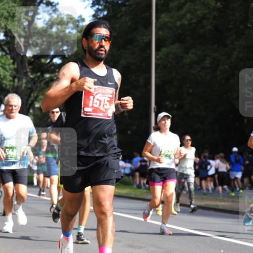 13.09.2026 - 21. swb-Marathon Bremen TobiasT http://msf.ph/oto/10282066 13.09.2026 11:58:56 Laufen 1515, 21, 026 meine-sportfotos.de