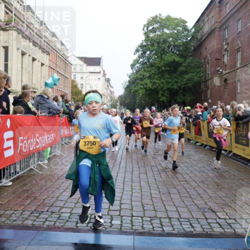 13.09.2026 - Kiel Lauf Yannick Fuchs http://msf.ph/oto/10282122 13.09.2026 08:56:04 Ziel 74, 76, 234, 547, 808, 1126, 1444, 1581, 2143, 2197, 2711, 3179, 3358, 3409, 3454, 5012, 5259, 5547, 5781, 6232, 6738, 7155, 7489, 7816, 8527, 8619, 9792, 9930, 9935, 11376, 11995, 12138, 12557, 277, 645, 1150, 1160, 1249, 1310, 1712, 1952, 2344, 2453, 2642, 2998, 3253, 3358, 4122, 4545, 4682, 4755, 5289, 5297, 5547, 5876, 5932, 6290, 7748, 7852, 7929, 9033, 9302, 10227, 10271, 10818, 11439, 11657, 12712, 669, 3750, 4023, 5545, 5823, 329, 7207, 7601, 7907, 12219 meine-sportfotos.de