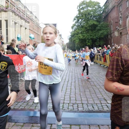 13.09.2026 - Kiel Lauf Yannick Fuchs http://msf.ph/oto/10282173 13.09.2026 08:56:07 Ziel 74, 76, 234, 547, 669, 808, 1126, 1444, 1581, 2143, 2197, 2711, 3179, 3350, 3409, 3454, 5012, 5259, 5759, 6212, 6232, 6738, 7155, 7390, 7489, 7816, 8527, 9374, 9930, 9935, 11376, 11995, 12138, 12242, 12557, 277, 547, 645, 1150, 1160, 1249, 1310, 1712, 2344, 2453, 2998, 3253, 3358, 4122, 4545, 4682, 4755, 5289, 5297, 5547, 5781, 5876, 6290, 7748, 7929, 9033, 9302, 10227, 10271, 10818, 11439, 11657, 12712, 3750, 4023, 5545, 5823, 329, 7207, 7601, 7907, 12219 meine-sportfotos.de