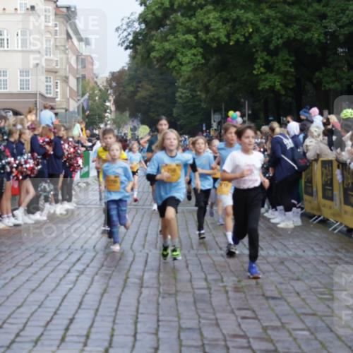 13.09.2026 - Kiel Lauf Yannick Fuchs http://msf.ph/oto/10282199 13.09.2026 08:56:08 Ziel 74, 76, 234, 669, 808, 1126, 1346, 1444, 1581, 2143, 2197, 2685, 2711, 3179, 3350, 3409, 3454, 5012, 5259, 5759, 6212, 6232, 6738, 7155, 7390, 7489, 7816, 8527, 9374, 9930, 9935, 10803, 11376, 11995, 12138, 12242, 12557, 277, 547, 645, 1150, 1160, 1249, 1310, 1712, 2453, 2711, 2998, 3253, 3358, 4122, 4545, 4682, 4755, 5289, 5297, 5547, 5781, 5876, 6290, 7748, 7929, 9033, 9302, 10227, 10271, 10818, 11439, 11657, 12712, 3750, 4023, 5545, 5823, 329, 7207, 7601, 7907, 12219 meine-sportfotos.de