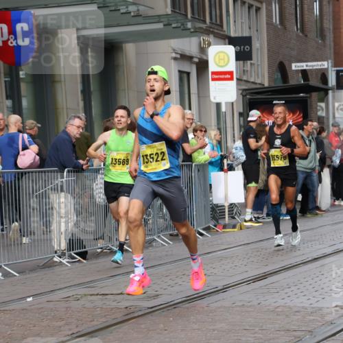 13.09.2026 - 21. swb-Marathon Bremen Strokosch-Dieckow http://msf.ph/oto/10282230 13.09.2026 10:30:16 Ziel 12458, 13603, 13522, 13561, 13569, 13576 meine-sportfotos.de