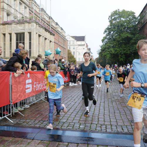 13.09.2026 - Kiel Lauf Yannick Fuchs http://msf.ph/oto/10282262 13.09.2026 08:56:12 Ziel 74, 76, 234, 669, 808, 1126, 1346, 1444, 1581, 2143, 2197, 2497, 2640, 2685, 3179, 3350, 3454, 4165, 5012, 5259, 5687, 5759, 6003, 6212, 6232, 6591, 6738, 7155, 7390, 7489, 7726, 8056, 8527, 8917, 9374, 10803, 11310, 11409, 11995, 12138, 12242, 234, 277, 547, 645, 1150, 1160, 1249, 1310, 1581, 1712, 2453, 2711, 2998, 3253, 3358, 3409, 3454, 4545, 4682, 4755, 5259, 5289, 5297, 5547, 5781, 5876, 6290, 7748, 9033, 9302, 10227, 10271, 10818, 11439, 12712, 3750, 4023, 5545, 5823 meine-sportfotos.de