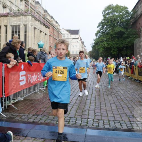 13.09.2026 - Kiel Lauf Yannick Fuchs http://msf.ph/oto/10282300 13.09.2026 08:56:14 Ziel 76, 669, 1126, 1346, 1444, 2143, 2197, 2497, 2640, 2685, 3179, 3350, 4165, 5012, 5687, 5759, 5823, 6003, 6212, 6232, 6275, 6591, 6738, 7155, 7390, 7489, 7702, 7726, 7769, 8056, 8259, 8544, 8917, 9374, 10803, 11310, 11409, 11995, 12138, 12242, 74, 76, 234, 277, 547, 645, 808, 1150, 1160, 1249, 1310, 1581, 1712, 2711, 2998, 3253, 3358, 3409, 3454, 4545, 4682, 4755, 5259, 5289, 5297, 5547, 5781, 5876, 6290, 7748, 9033, 9302, 10227, 10818, 11439, 3750, 4023, 5545 meine-sportfotos.de