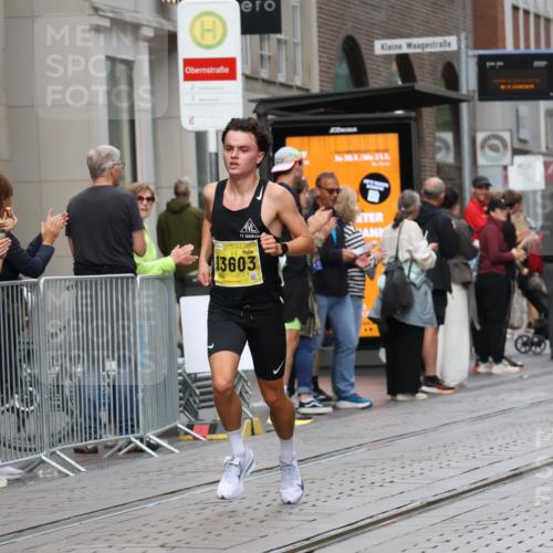 13.09.2026 - 21. swb-Marathon Bremen Strokosch-Dieckow http://msf.ph/oto/10282327 13.09.2026 10:30:32 Ziel 12458, 13537, 13554, 13630, 13522, 13561, 13569, 13576, 13603 meine-sportfotos.de