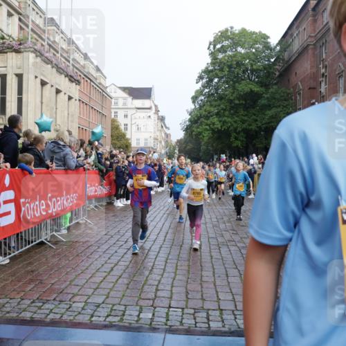 13.09.2026 - Kiel Lauf Yannick Fuchs http://msf.ph/oto/10282400 13.09.2026 08:56:21 Ziel 407, 470, 759, 1009, 1346, 2173, 2497, 2640, 2685, 2719, 3750, 4023, 4165, 4537, 4602, 5459, 5545, 5687, 5823, 6003, 6275, 6371, 6591, 7390, 7702, 7726, 7769, 8056, 8259, 8544, 8784, 8917, 9374, 9957, 10610, 10803, 11310, 11409, 12242, 74, 76, 234, 547, 645, 669, 808, 1126, 1160, 1249, 1310, 1444, 1581, 2143, 2197, 2711, 3179, 3253, 3350, 3358, 3409, 3454, 4545, 4682, 4755, 5012, 5259, 5289, 5297, 5547, 5759, 5781, 5876, 6212, 6232, 6290, 9374 meine-sportfotos.de