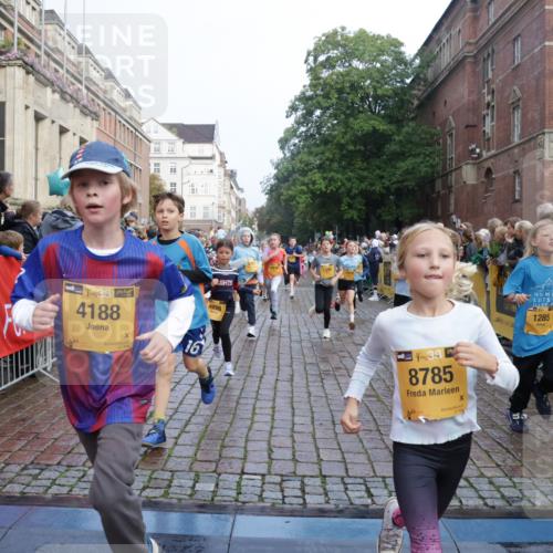 13.09.2026 - Kiel Lauf Yannick Fuchs http://msf.ph/oto/10282434 13.09.2026 08:56:23 Ziel 407, 470, 758, 759, 1009, 1346, 2173, 2497, 2640, 2685, 2719, 3078, 3750, 4023, 4165, 4537, 4602, 5459, 5545, 5687, 5823, 6003, 6275, 6371, 6591, 7702, 7726, 7769, 7866, 8056, 8259, 8544, 8719, 8784, 8917, 9957, 10610, 10803, 11310, 11409, 11795, 74, 76, 234, 547, 645, 669, 808, 1126, 1249, 1346, 1444, 1581, 2143, 2197, 2685, 2711, 3179, 3350, 3358, 3409, 3454, 4755, 5012, 5259, 5289, 5297, 5547, 5759, 5781, 5876, 6212, 6232, 7390, 9374 meine-sportfotos.de