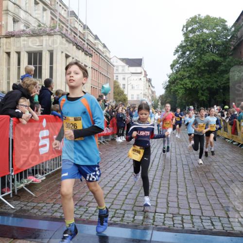 13.09.2026 - Kiel Lauf Yannick Fuchs http://msf.ph/oto/10282443 13.09.2026 08:56:23 Ziel 407, 470, 758, 759, 1009, 1346, 2173, 2497, 2640, 2685, 2719, 3078, 3750, 4023, 4165, 4537, 4602, 5459, 5545, 5687, 5823, 6003, 6275, 6371, 6591, 7702, 7726, 7769, 7866, 8056, 8259, 8544, 8719, 8784, 8917, 9957, 10610, 10803, 11310, 11409, 11795, 74, 76, 234, 547, 645, 669, 808, 1126, 1249, 1346, 1444, 1581, 2143, 2197, 2685, 2711, 3179, 3350, 3358, 3409, 3454, 4755, 5012, 5259, 5289, 5297, 5547, 5759, 5781, 5876, 6212, 6232, 7390, 9374 meine-sportfotos.de