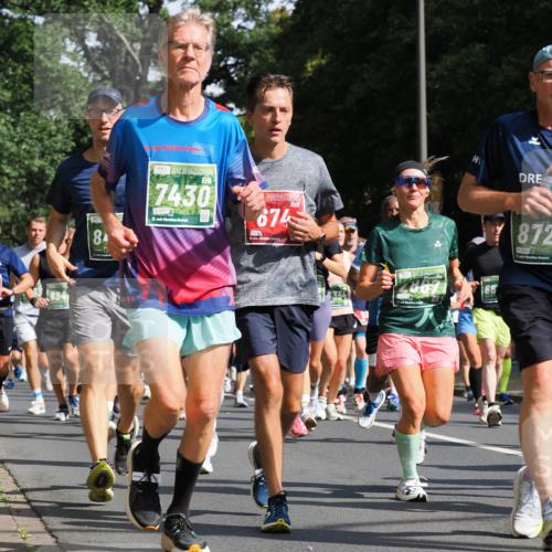 13.09.2026 - 21. swb-Marathon Bremen TobiasT http://msf.ph/oto/10282509 13.09.2026 12:02:04 Laufen 84, 21, 2024, 7430, 21, 126, 674, 354, 65, 872, 5029, 21 meine-sportfotos.de