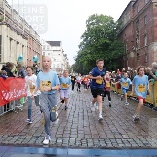 13.09.2026 - Kiel Lauf Yannick Fuchs http://msf.ph/oto/10282510 13.09.2026 08:56:27 Ziel 407, 470, 582, 758, 759, 1009, 1137, 1950, 2173, 2497, 2640, 2719, 3078, 3750, 4023, 4127, 4165, 4537, 4602, 4617, 5315, 5459, 5545, 5823, 6275, 6371, 6591, 7702, 7726, 7769, 7865, 7866, 8056, 8259, 8544, 8719, 8784, 8917, 9021, 9626, 9957, 10610, 10939, 11310, 11795, 12032, 74, 76, 234, 547, 669, 808, 1126, 1346, 1444, 1581, 2143, 2197, 2497, 2640, 2685, 2711, 3179, 3350, 3358, 3409, 3454, 4165, 4755, 5012, 5259, 5289, 5547, 5687, 5759, 5781, 6003, 6212, 6232, 7390, 9374 meine-sportfotos.de
