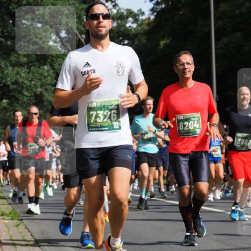 13.09.2026 - 21. swb-Marathon Bremen TobiasT http://msf.ph/oto/10282582 13.09.2026 12:02:16 Laufen 7326, 21, 26, 8204, 14, 3982 meine-sportfotos.de