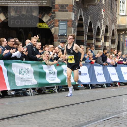 13.09.2026 - 21. swb-Marathon Bremen Strokosch-Dieckow http://msf.ph/oto/10282625 13.09.2026 10:27:14 Ziel 13502 meine-sportfotos.de
