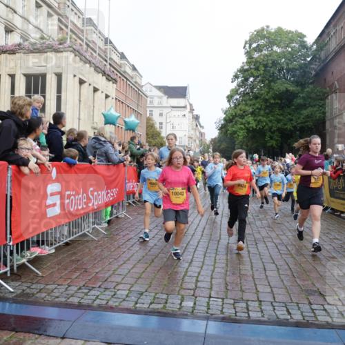 13.09.2026 - Kiel Lauf Yannick Fuchs http://msf.ph/oto/10282665 13.09.2026 08:56:33 Ziel 26, 470, 582, 758, 1009, 1137, 1950, 2173, 2719, 3078, 3520, 3930, 4127, 4128, 4188, 4537, 4602, 4617, 5315, 6449, 7865, 7866, 8160, 8719, 8784, 8785, 9021, 9626, 10091, 10612, 10939, 11795, 12032, 74, 76, 234, 407, 470, 669, 759, 808, 1009, 1126, 1346, 1444, 1581, 2143, 2173, 2197, 2497, 2640, 2685, 2711, 3179, 3350, 3409, 3454, 3750, 4023, 4165, 5012, 5259, 5687, 5759, 6003, 6212, 6232, 7390, 9374, 482, 653, 1222, 2479, 2543, 5781 meine-sportfotos.de