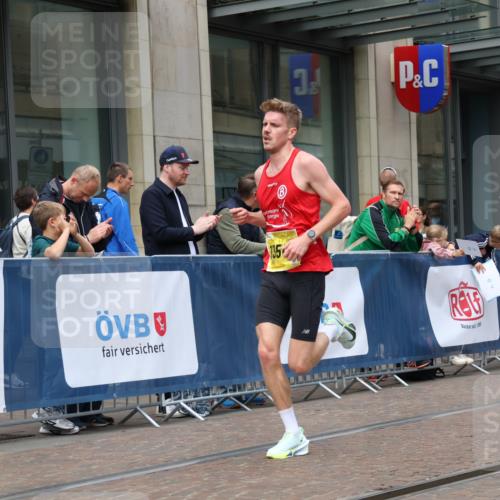 13.09.2026 - 21. swb-Marathon Bremen Strokosch-Dieckow http://msf.ph/oto/10282699 13.09.2026 10:31:32 Ziel 12457, 13533, 13536, 13573, 13618, 13643, 13504, 13571 meine-sportfotos.de
