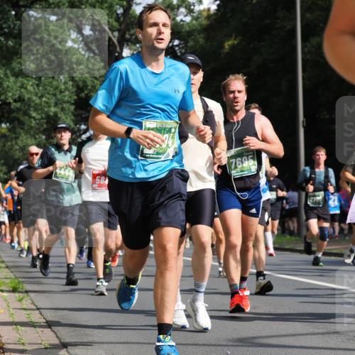 13.09.2026 - 21. swb-Marathon Bremen TobiasT http://msf.ph/oto/10282727 13.09.2026 12:02:43 Laufen 58, 6151, 21, 7695 meine-sportfotos.de