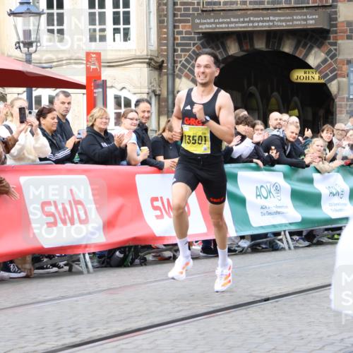 13.09.2026 - 21. swb-Marathon Bremen Strokosch-Dieckow http://msf.ph/oto/10282762 13.09.2026 10:28:24 Ziel 13501, 13515, 13547, 13567, 13635 meine-sportfotos.de