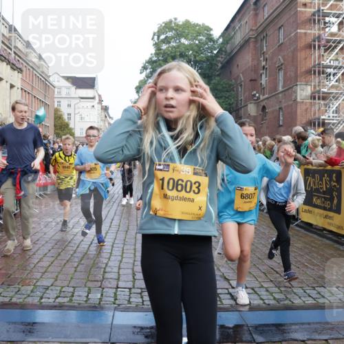 13.09.2026 - Kiel Lauf Yannick Fuchs http://msf.ph/oto/10282766 13.09.2026 08:56:38 Ziel 26, 139, 582, 899, 1137, 1285, 1340, 1544, 1950, 2478, 3078, 3520, 3930, 4127, 4128, 4188, 4228, 4617, 5097, 5180, 5315, 5597, 6449, 7865, 8160, 8719, 8785, 9021, 9176, 9562, 9626, 10091, 10612, 10939, 11795, 12032, 12220, 74, 76, 407, 470, 669, 758, 759, 808, 1009, 1126, 1346, 1444, 2143, 2173, 2197, 2497, 2640, 2685, 2719, 3078, 3179, 3350, 3750, 4023, 4165, 5012, 5687, 5759, 6003, 6212, 6232, 7390, 9374, 81, 482, 653, 1222, 2479, 2543, 3034, 74, 5781 meine-sportfotos.de