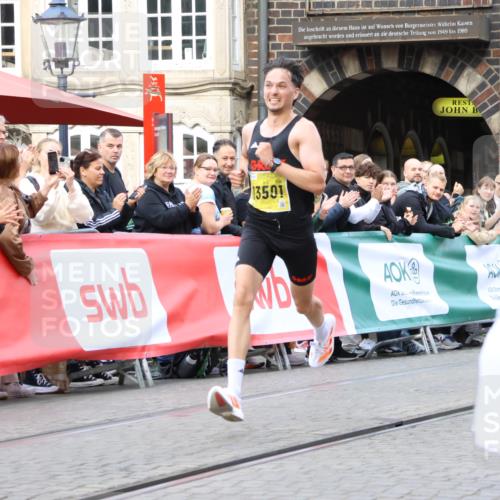 13.09.2026 - 21. swb-Marathon Bremen Strokosch-Dieckow http://msf.ph/oto/10282767 13.09.2026 10:28:24 Ziel 13501, 13515, 13547, 13567, 13635 meine-sportfotos.de