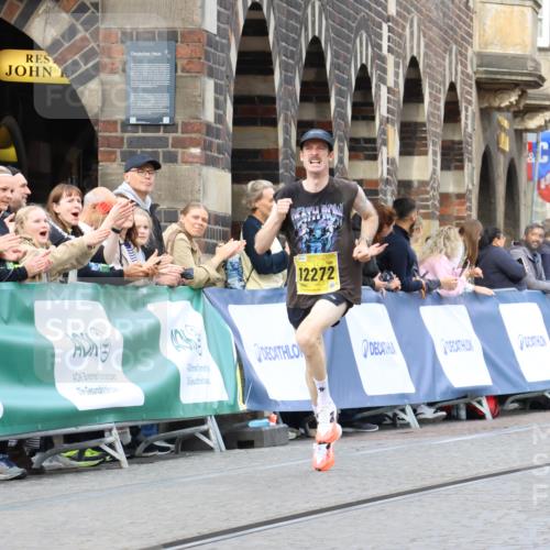 13.09.2026 - 21. swb-Marathon Bremen Strokosch-Dieckow http://msf.ph/oto/10282788 13.09.2026 10:28:30 Ziel 13501, 13515, 13567, 13593 meine-sportfotos.de