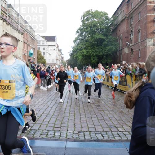 13.09.2026 - Kiel Lauf Yannick Fuchs http://msf.ph/oto/10282789 13.09.2026 08:56:39 Ziel 26, 139, 582, 899, 1137, 1285, 1340, 1544, 1950, 2478, 3303, 3520, 3740, 3930, 4127, 4128, 4136, 4188, 4228, 4617, 5097, 5180, 5315, 5597, 6449, 7865, 8160, 8270, 8785, 9021, 9176, 9562, 9626, 10091, 10213, 10612, 10939, 11627, 11978, 12032, 12220, 12700, 76, 407, 470, 582, 669, 758, 759, 1009, 1126, 1346, 1444, 2143, 2173, 2197, 2497, 2640, 2685, 2719, 3078, 3179, 3350, 3750, 4023, 4165, 5012, 5687, 5759, 6003, 6212, 6232, 7390, 9374, 81, 482, 653, 1222, 2479, 2543, 3034, 74 meine-sportfotos.de