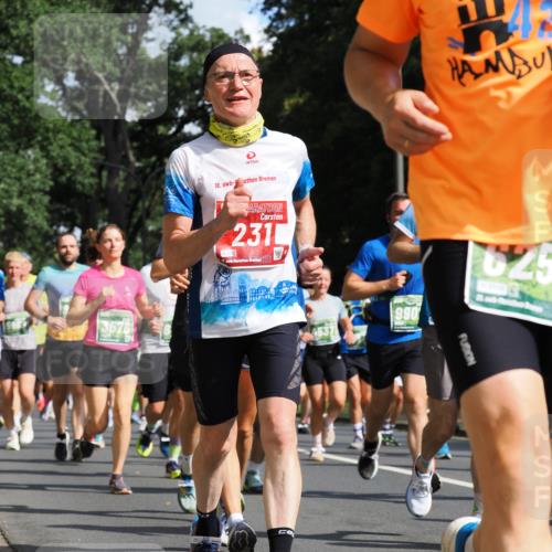 13.09.2026 - 21. swb-Marathon Bremen TobiasT http://msf.ph/oto/10282798 13.09.2026 12:02:53 Laufen 3576, 18, 23, 025, 231, 990, 625 meine-sportfotos.de