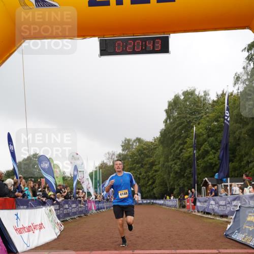 13.09.2026 - Airport Race Dennis Weichert http://msf.ph/oto/10282799 13.09.2026 10:21:17 Ziel 655, 4188 meine-sportfotos.de
