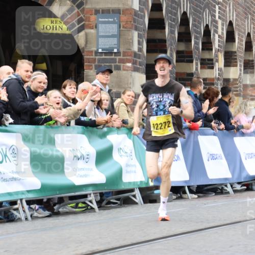 13.09.2026 - 21. swb-Marathon Bremen Strokosch-Dieckow http://msf.ph/oto/10282807 13.09.2026 10:28:30 Ziel 13501, 13515, 13567, 13593 meine-sportfotos.de