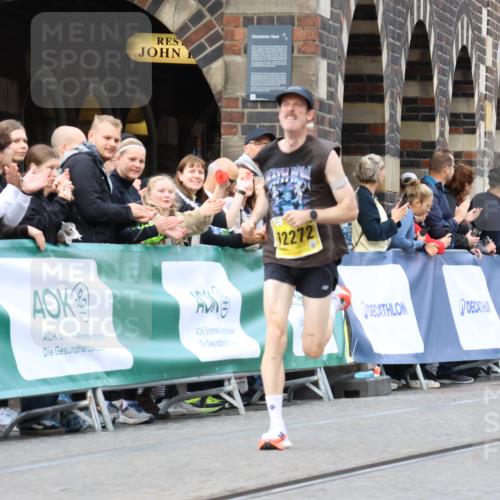 13.09.2026 - 21. swb-Marathon Bremen Strokosch-Dieckow http://msf.ph/oto/10282830 13.09.2026 10:28:31 Ziel 12272, 13501, 13515, 13567, 13593 meine-sportfotos.de