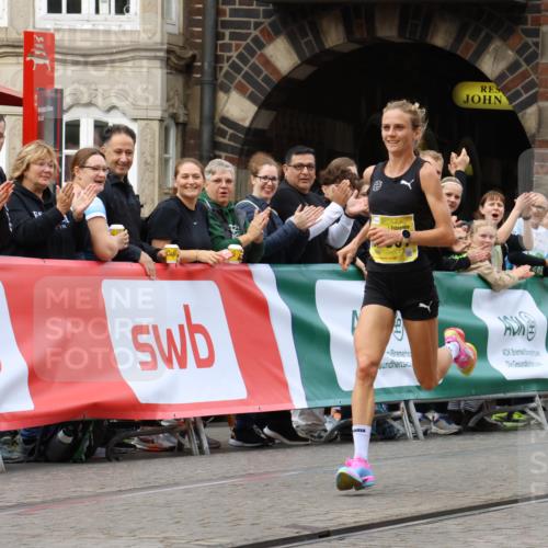 13.09.2026 - 21. swb-Marathon Bremen Strokosch-Dieckow http://msf.ph/oto/10283021 13.09.2026 10:28:48 Ziel 12272, 13515, 13547, 13567, 13635, 13614 meine-sportfotos.de