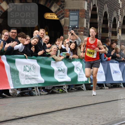 13.09.2026 - 21. swb-Marathon Bremen Strokosch-Dieckow http://msf.ph/oto/10283071 13.09.2026 10:28:52 Ziel 13515, 13547, 13567, 13635, 13604, 13614 meine-sportfotos.de
