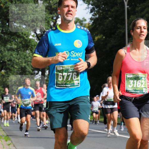 13.09.2026 - 21. swb-Marathon Bremen TobiasT http://msf.ph/oto/10283080 13.09.2026 12:03:42 Laufen 6776, 21, 26, 3162, 21, 026 meine-sportfotos.de