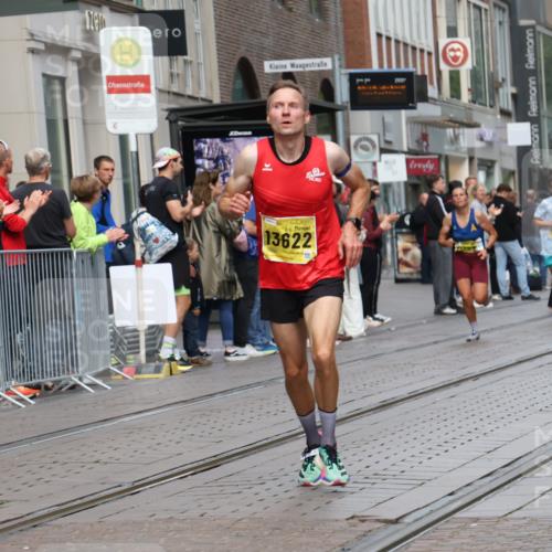 13.09.2026 - 21. swb-Marathon Bremen Strokosch-Dieckow http://msf.ph/oto/10283090 13.09.2026 10:32:44 Ziel 13550, 13581, 13599, 13524, 13550, 13599, 13622, 13638 meine-sportfotos.de