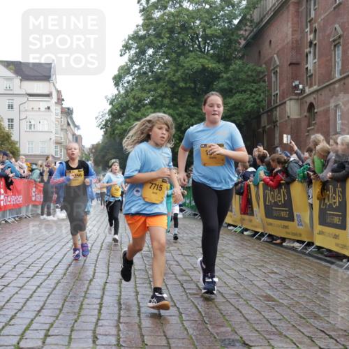 13.09.2026 - Kiel Lauf Yannick Fuchs http://msf.ph/oto/10283092 13.09.2026 08:57:13 Ziel 3665, 5003, 5340, 5719, 5809, 8341, 9542, 10321, 12215, 12512, 81, 139, 482, 653, 899, 1222, 1285, 1340, 1544, 2384, 2478, 2479, 2543, 3034, 3161, 3303, 3305, 3520, 3665, 3740, 4136, 4188, 4228, 4558, 4680, 4901, 4908, 4925, 5223, 5333, 5597, 6361, 6807, 6903, 7559, 7752, 7927, 8094, 8270, 8424, 9156, 9292, 9307, 9562, 9564, 9826, 9940, 10042, 10213, 10603, 11423, 11495, 11558, 11627, 11986, 12062, 12455, 160, 1546, 1769, 5006, 5984, 6459, 7715, 9062, 1285, 3520, 4188 meine-sportfotos.de