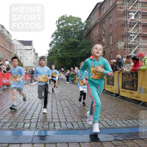 13.09.2026 - Kiel Lauf Yannick Fuchs http://msf.ph/oto/10283127 13.09.2026 08:57:15 Ziel 3382, 5003, 5719, 5809, 8341, 9542, 10321, 10892, 12215, 12512, 81, 139, 482, 653, 899, 1222, 1340, 1544, 2384, 2478, 2479, 2543, 3034, 3161, 3303, 3305, 3665, 3740, 4136, 4228, 4558, 4680, 4901, 4908, 4925, 5223, 5333, 5340, 5597, 6361, 6807, 6903, 7559, 7752, 7927, 8094, 8270, 8424, 9156, 9292, 9307, 9562, 9564, 9826, 9940, 10042, 10213, 10603, 11423, 11495, 11558, 11627, 11986, 12062, 12215, 12455, 160, 1546, 1769, 5006, 5984, 6459, 7715, 9062, 1285, 3520, 4188 meine-sportfotos.de