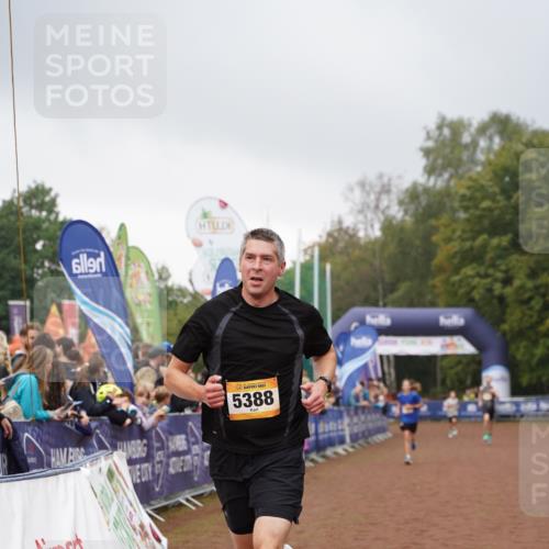 13.09.2026 - Airport Race Dennis Weichert http://msf.ph/oto/10283137 13.09.2026 10:22:04 Ziel 5309, 5368, 5388 meine-sportfotos.de