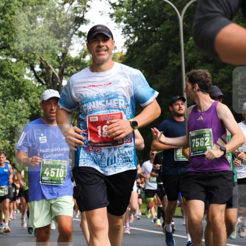 13.09.2026 - 21. swb-Marathon Bremen TobiasT http://msf.ph/oto/10283152 13.09.2026 12:04:01 Laufen 5896, 4510, 21, 926, 2, 2195, 1525, 9, 7562, 519 meine-sportfotos.de