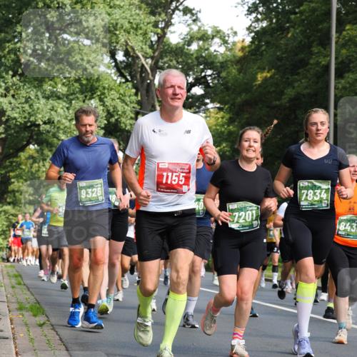 13.09.2026 - 21. swb-Marathon Bremen TobiasT http://msf.ph/oto/10283180 13.09.2026 12:04:09 Laufen 9326, 1155, 7201, 7834, 8435 meine-sportfotos.de
