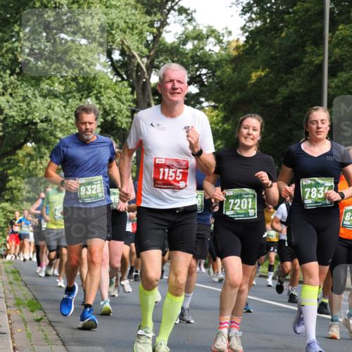 13.09.2026 - 21. swb-Marathon Bremen TobiasT http://msf.ph/oto/10283187 13.09.2026 12:04:09 Laufen 9326, 18, 1155, 21, 7834, 7201, 84 meine-sportfotos.de