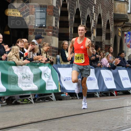 13.09.2026 - 21. swb-Marathon Bremen Strokosch-Dieckow http://msf.ph/oto/10283210 13.09.2026 10:29:12 Ziel 13593, 13614, 13624, 13517, 13542, 13557 meine-sportfotos.de