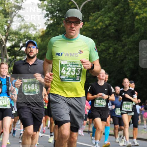 13.09.2026 - 21. swb-Marathon Bremen TobiasT http://msf.ph/oto/10283230 13.09.2026 12:04:14 Laufen 5130, 5469, 4233, 5379, 11, 240, 8537, 2690 meine-sportfotos.de