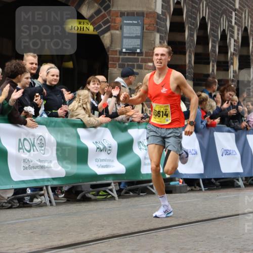 13.09.2026 - 21. swb-Marathon Bremen Strokosch-Dieckow http://msf.ph/oto/10283235 13.09.2026 10:29:13 Ziel 13593, 13614, 13624, 13517, 13542, 13557 meine-sportfotos.de