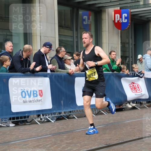 13.09.2026 - 21. swb-Marathon Bremen Strokosch-Dieckow http://msf.ph/oto/10283249 13.09.2026 10:33:26 Ziel 10366, 10475, 10797, 11059, 11481, 12459, 13530, 13541, 11652 meine-sportfotos.de