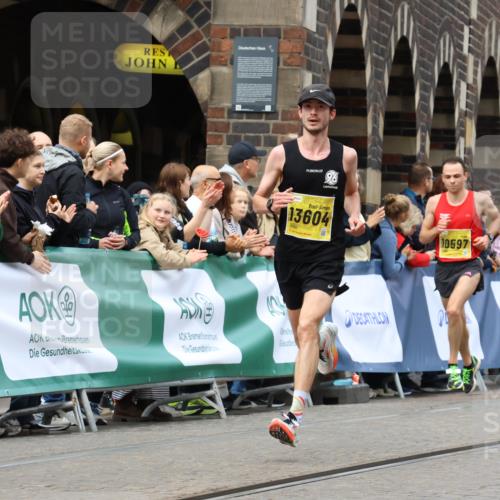 13.09.2026 - 21. swb-Marathon Bremen Strokosch-Dieckow http://msf.ph/oto/10283268 13.09.2026 10:29:17 Ziel 13604, 13614, 13624, 13517, 13542, 13557 meine-sportfotos.de