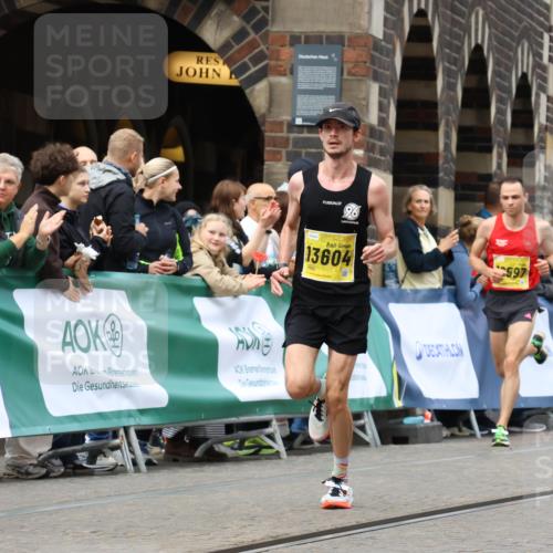 13.09.2026 - 21. swb-Marathon Bremen Strokosch-Dieckow http://msf.ph/oto/10283278 13.09.2026 10:29:17 Ziel 13604, 13614, 13624, 13517, 13542, 13557 meine-sportfotos.de