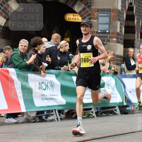 13.09.2026 - 21. swb-Marathon Bremen Strokosch-Dieckow http://msf.ph/oto/10283292 13.09.2026 10:29:17 Ziel 13604, 13614, 13624, 13517, 13542, 13557 meine-sportfotos.de