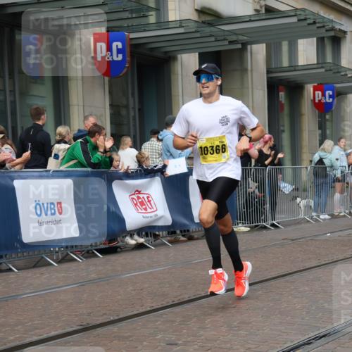 13.09.2026 - 21. swb-Marathon Bremen Strokosch-Dieckow http://msf.ph/oto/10283306 13.09.2026 10:33:33 Ziel 10797, 12459, 13530, 13541, 10366, 10475, 11059, 11481, 11652 meine-sportfotos.de