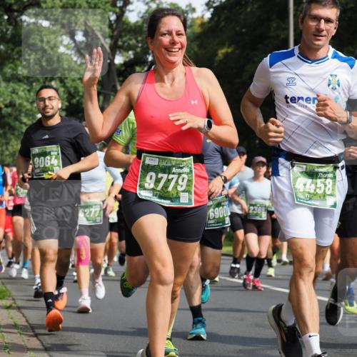 13.09.2026 - 21. swb-Marathon Bremen TobiasT http://msf.ph/oto/10283307 13.09.2026 12:04:26 Laufen 9064, 6277, 9779, 2, 6900, 2369, 4458 meine-sportfotos.de