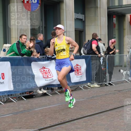 13.09.2026 - 21. swb-Marathon Bremen Strokosch-Dieckow http://msf.ph/oto/10283362 13.09.2026 10:33:39 Ziel 10797, 13541, 10366, 10475, 11059, 11481, 11652, 12459, 13530 meine-sportfotos.de